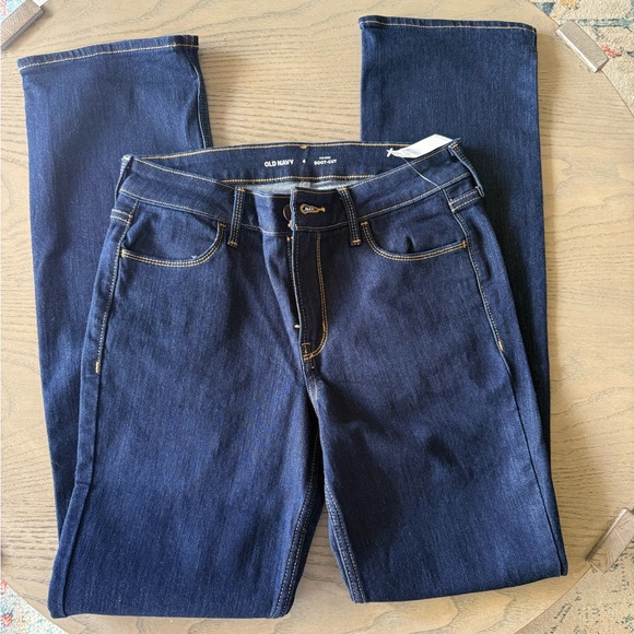 NWT- Old Navy Mid-Rise Boot Cut Jeans | Size 4 - Picture 3 of 3